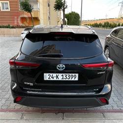 تۆیۆتا هایلاندەر